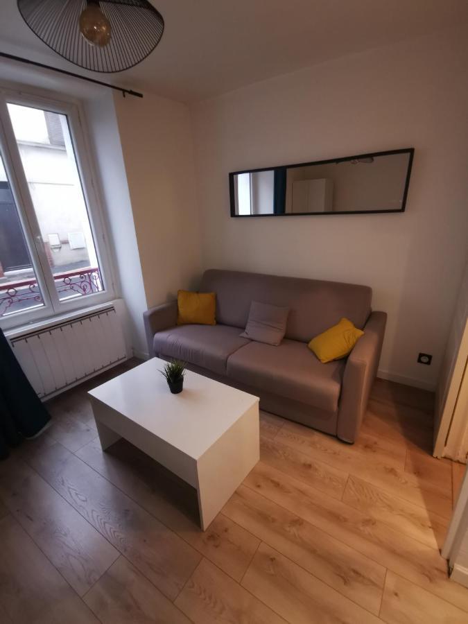 Appartement Au Coeur De La Ville De Taverny Luaran gambar
