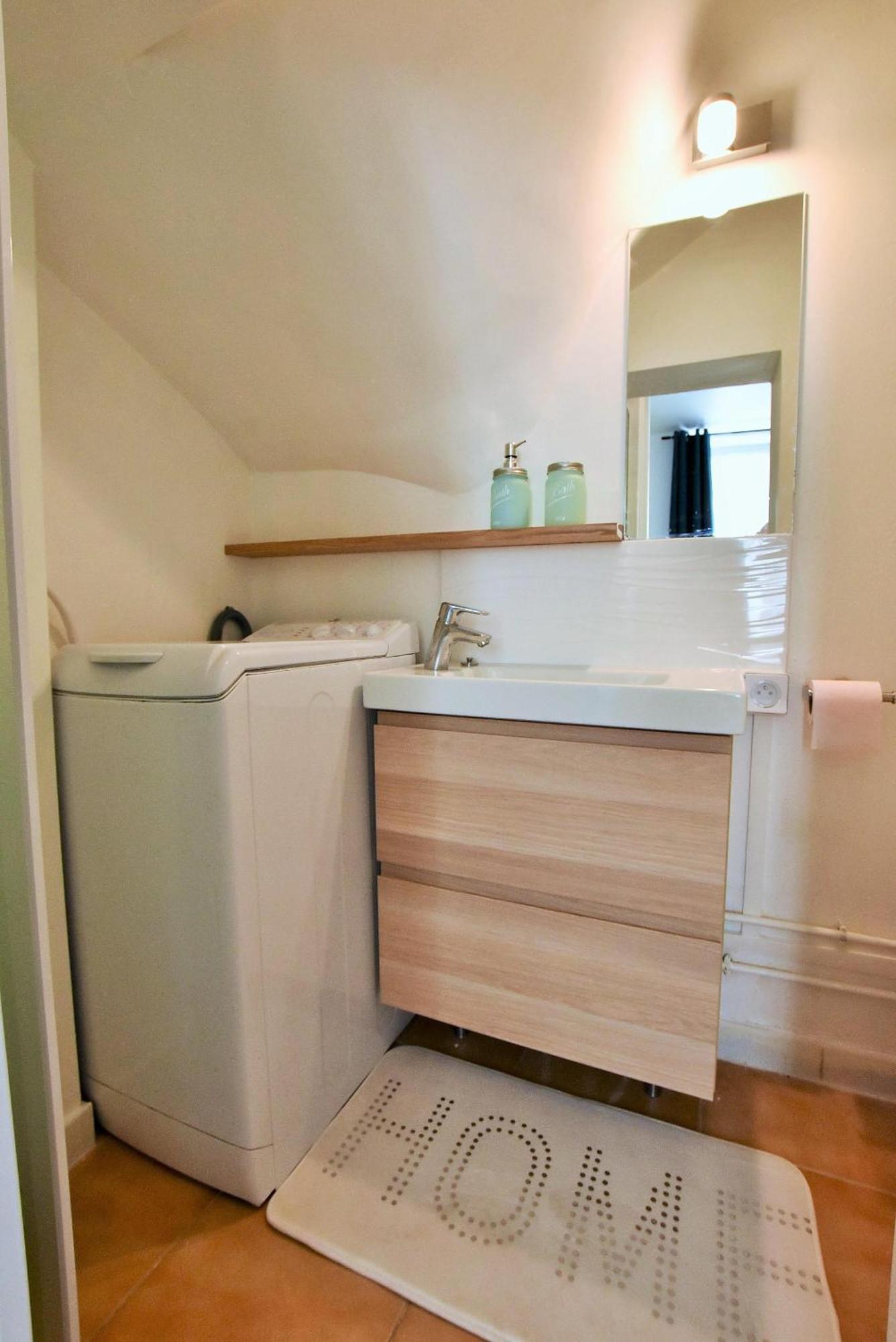 Appartement Au Coeur De La Ville De Taverny Luaran gambar